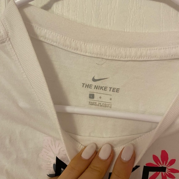 Nike t-shirt girls size large - Picture 3 of 4